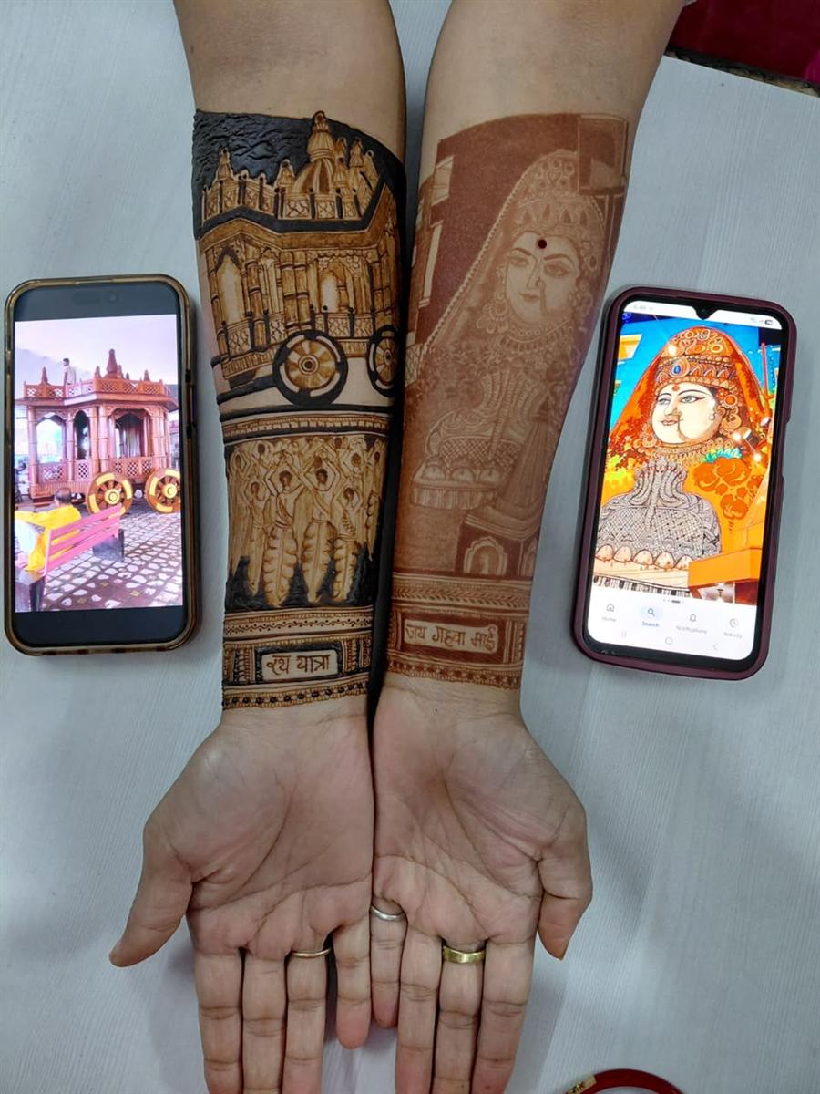 Temple and goddess recreated on two arms